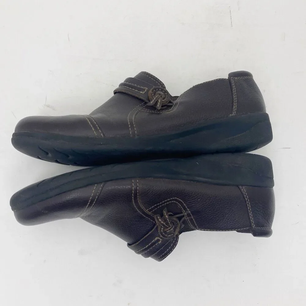 Clarks Collection Cheyn Madi Leather Button Slip On Loafers Womens 7.5M‎ Brown